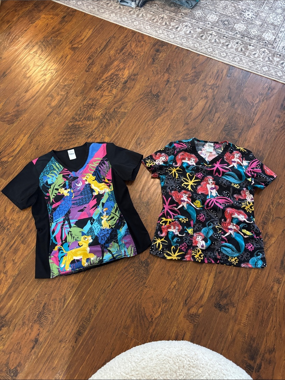 Disney Bundle lot of 2 scrub top both size M no flaws lion king little mermaid